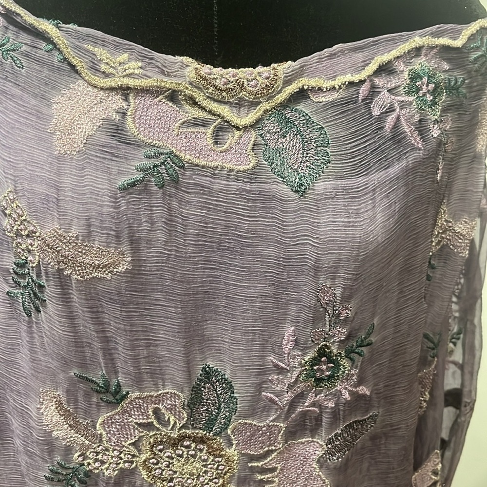 Dress - Picture 2 of 8